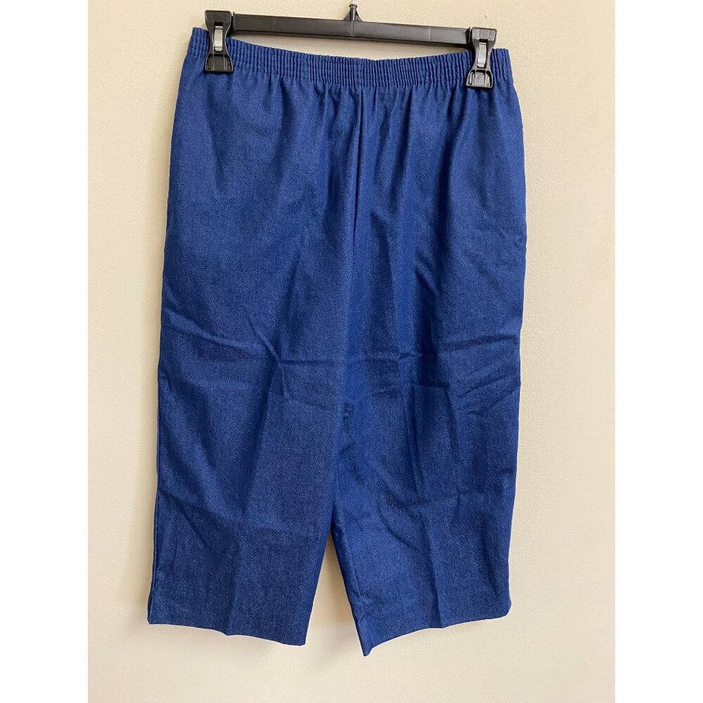 Alfred Dunner Women's Strech Denim Chambray Flat Front Capri Pants NWT